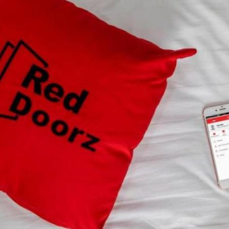 Reddoorz Near Taman Makam Pahlawan Cikutra Hotel Bandung Exterior foto