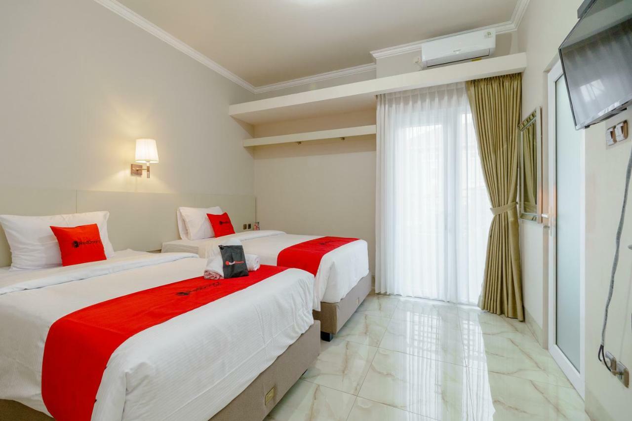 Reddoorz Near Taman Makam Pahlawan Cikutra Hotel Bandung Exterior foto