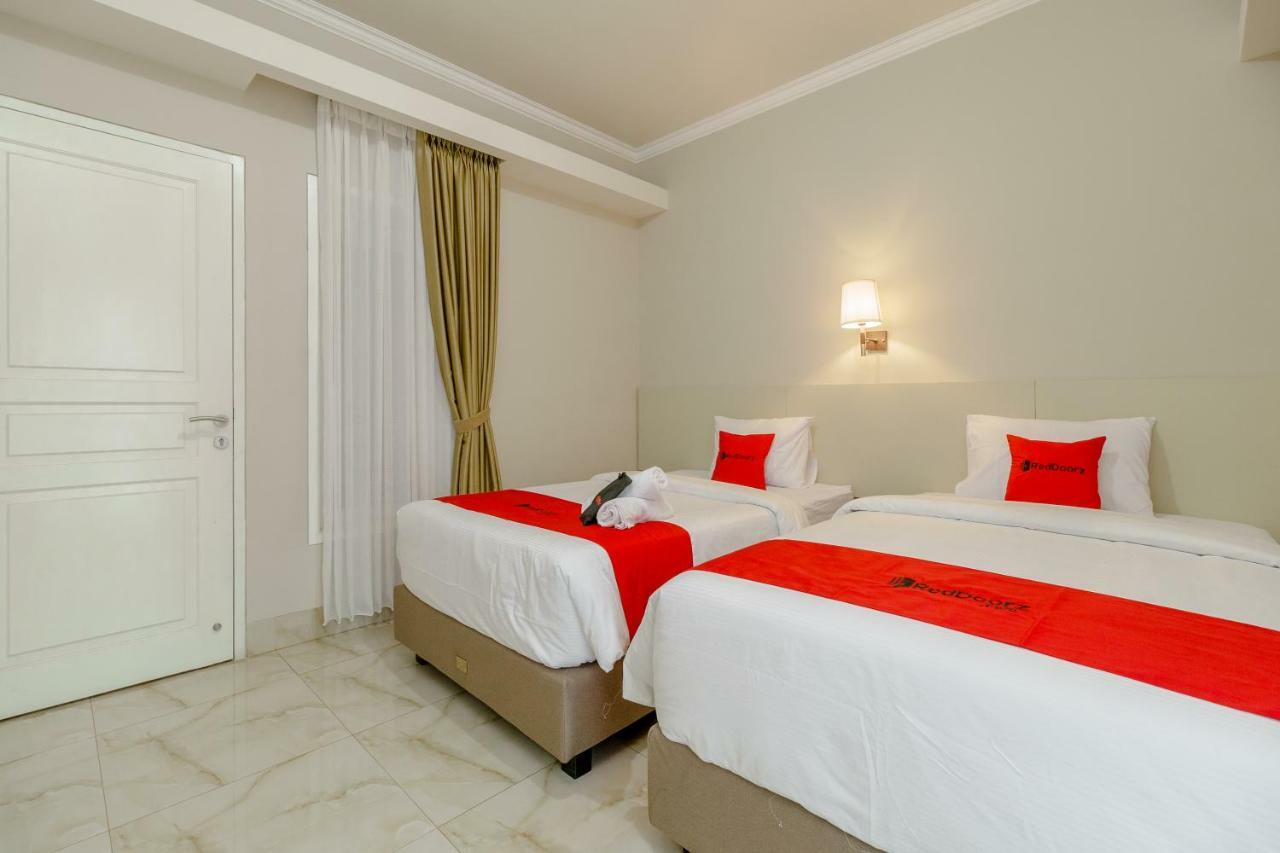 Reddoorz Near Taman Makam Pahlawan Cikutra Hotel Bandung Exterior foto